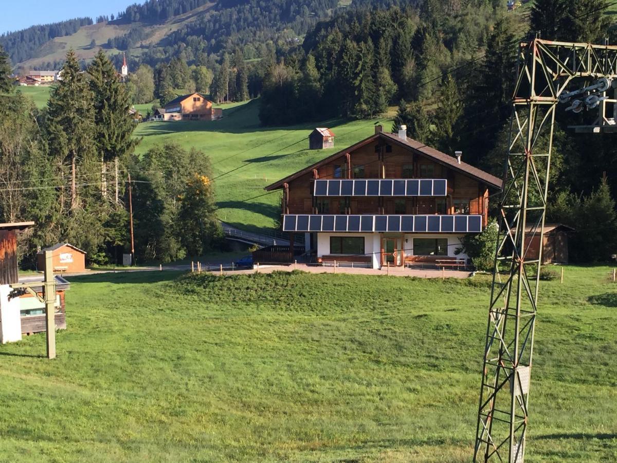 Kraehenberg Am Rande Der Wildnis Sibratsgfall